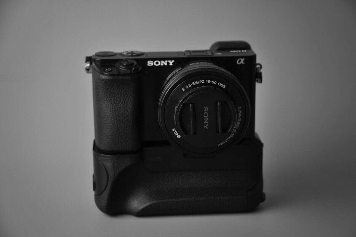 Are Mirrorless Cameras Will Go Extinct In The Near Future?